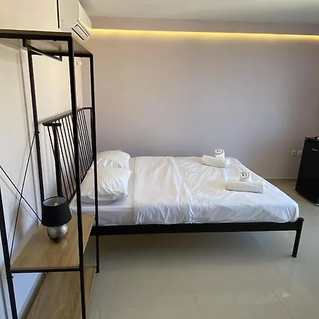 Lavrio 1Bdr Penthouse 7 Min On Foot From The Port Apartment Exterior photo